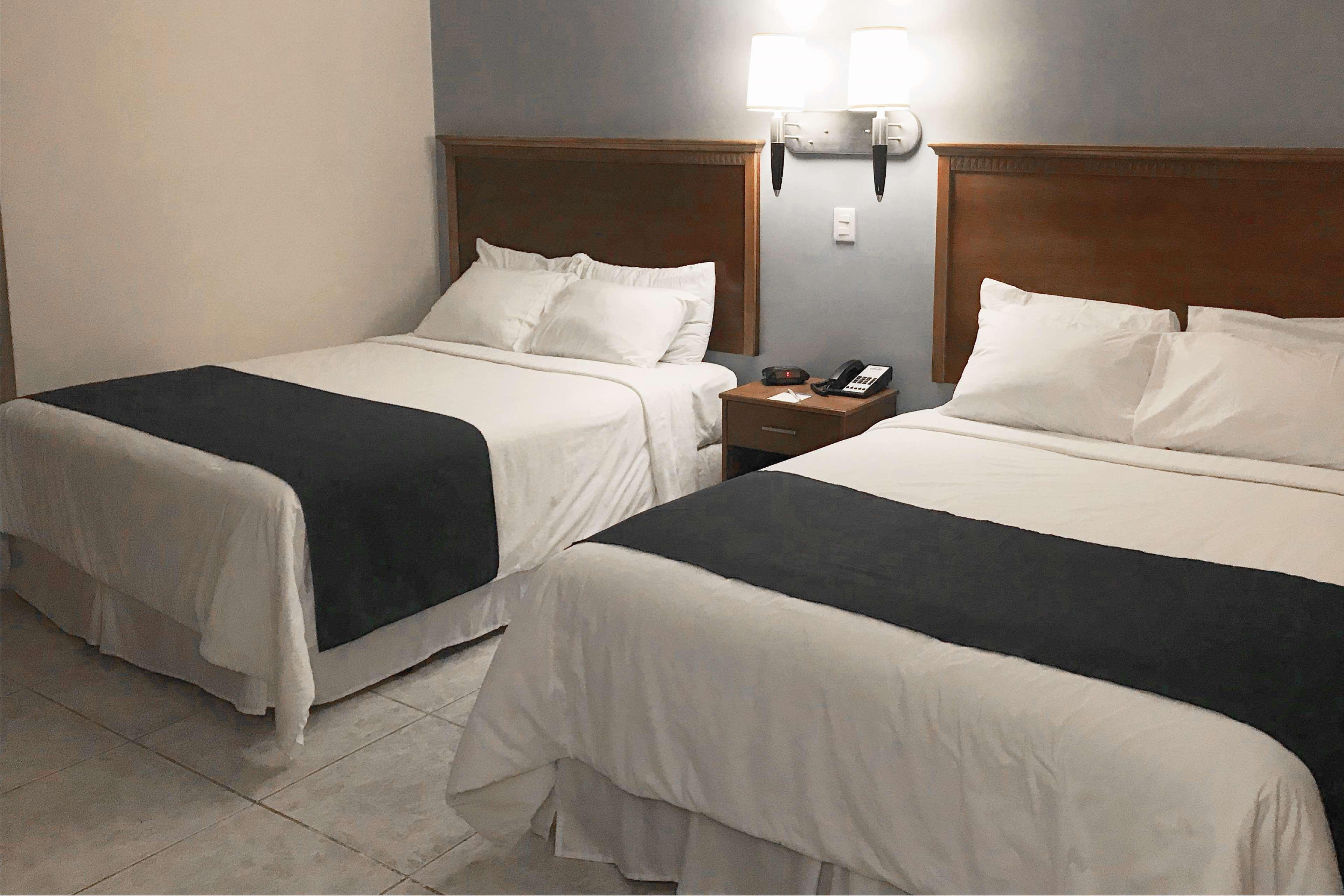 Days Inn By Wyndham Piedras Negras Luaran gambar